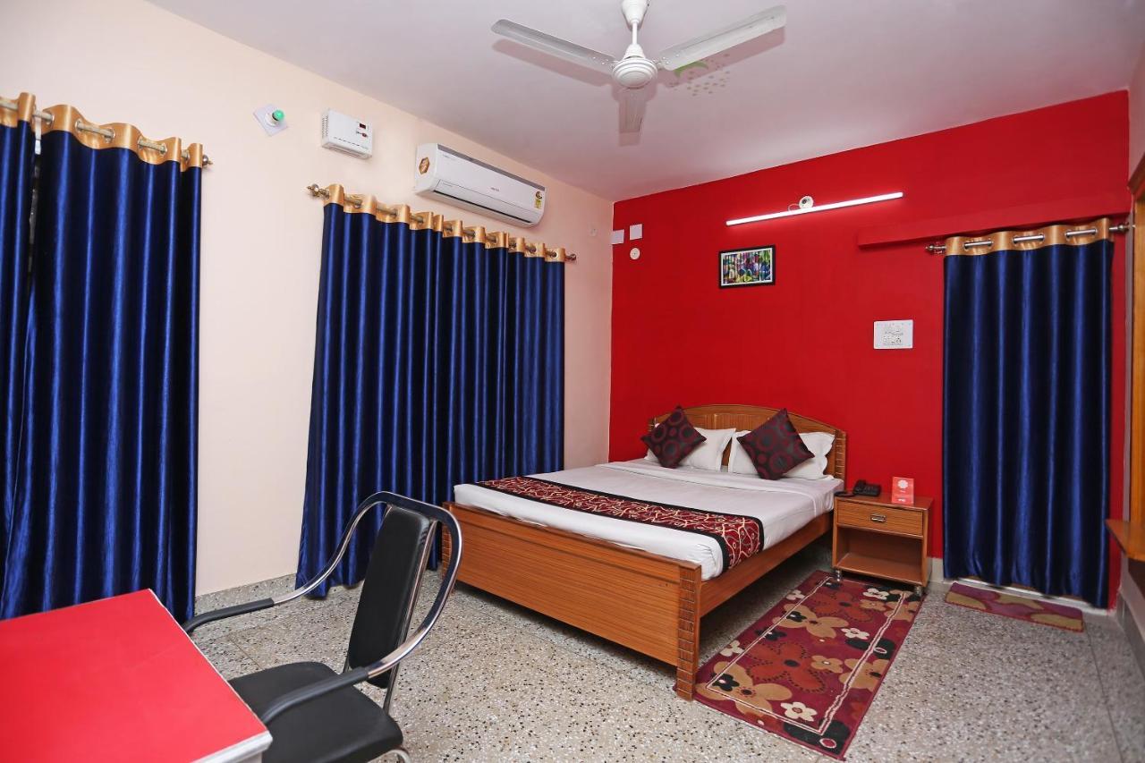 Oyo 10994 Hotel Luxury Inn ปัฏนา ภายนอก รูปภาพ